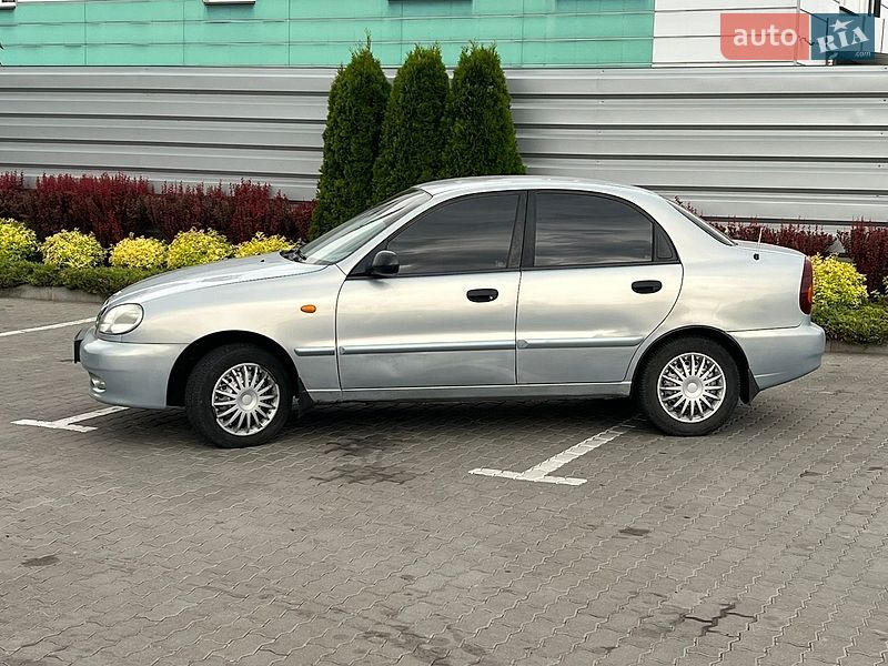 Седан Daewoo Lanos 2004 в Черкасах