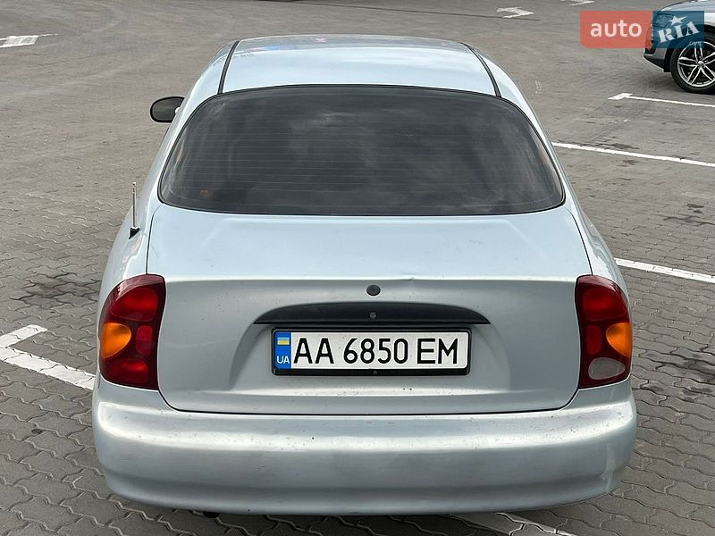Седан Daewoo Lanos 2004 в Черкасах