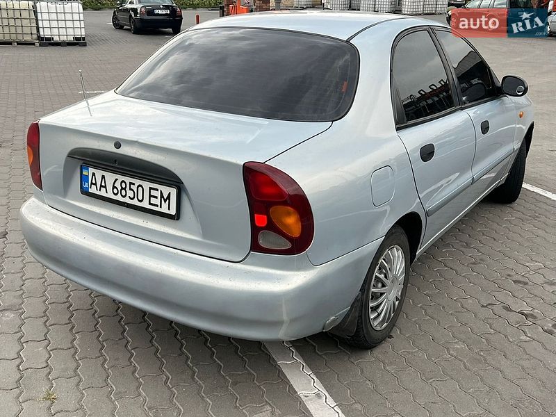 Седан Daewoo Lanos 2004 в Черкасах