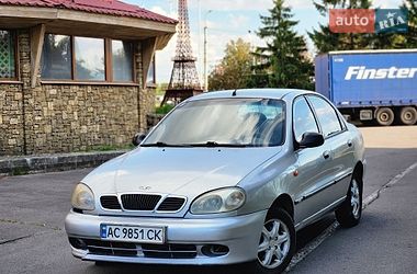 Седан Daewoo Lanos 2004 в Луцке