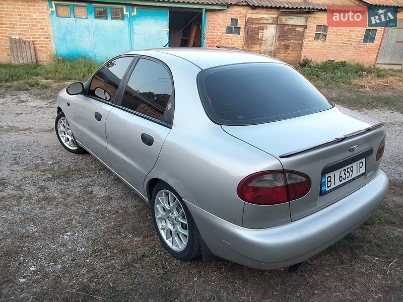 Седан Daewoo Lanos 2003 в Шишаках