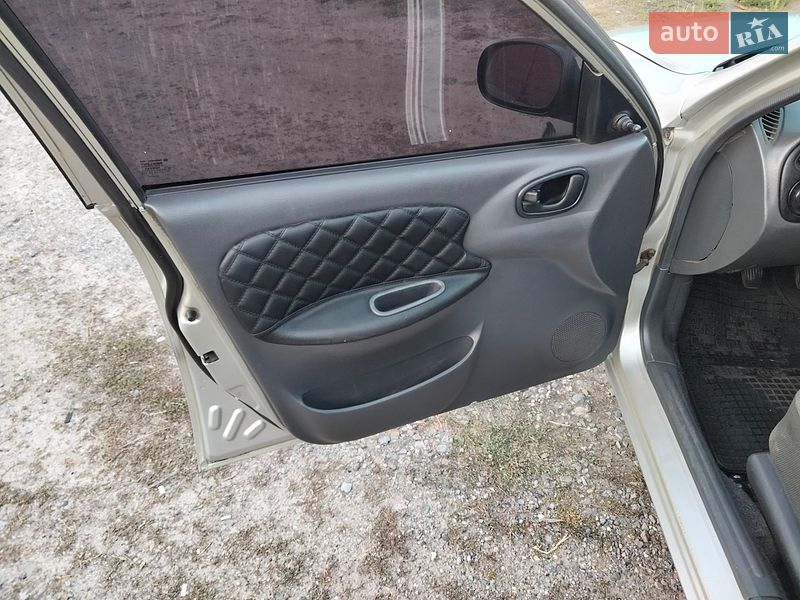 Седан Daewoo Lanos 2003 в Шишаках