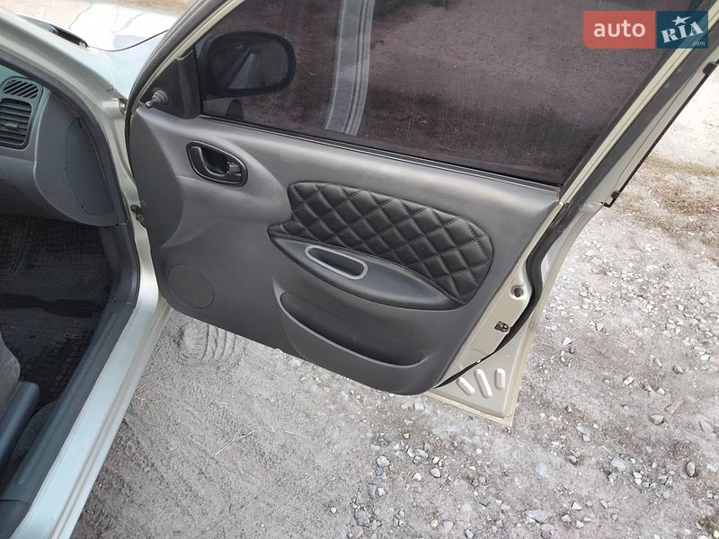 Седан Daewoo Lanos 2003 в Шишаках