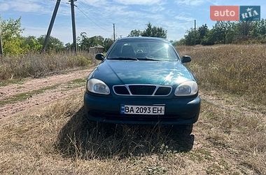 Седан Daewoo Lanos 1998 в Новой Праге