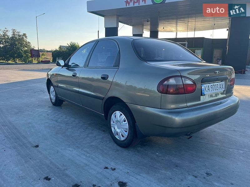 Седан Daewoo Lanos 2006 в Новом Буге