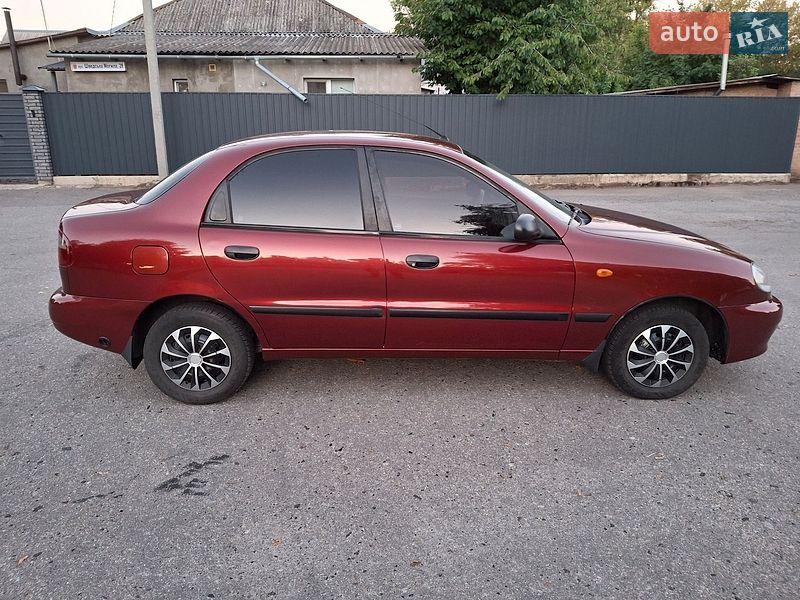 Седан Daewoo Lanos 2003 в Полтаве