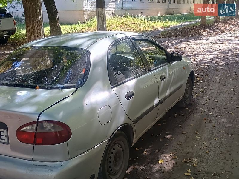 Седан Daewoo Lanos 2003 в Остер