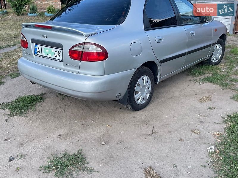 Седан Daewoo Lanos 2001 в Фастове