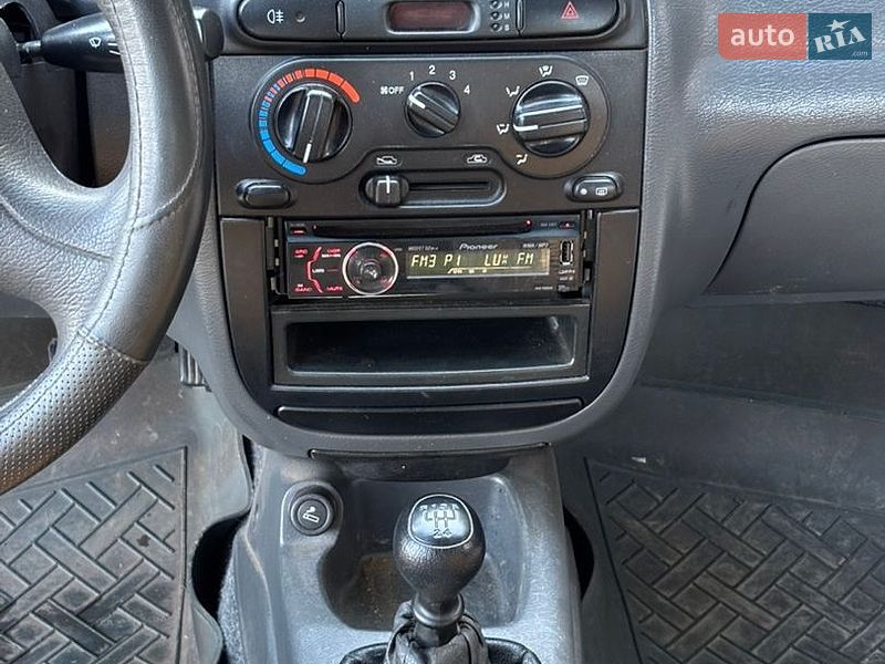 Седан Daewoo Lanos 2008 в Кривом Роге