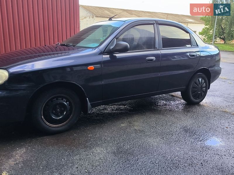 Седан Daewoo Lanos 2006 в Хотові
