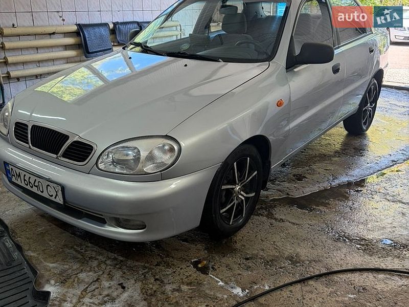 Седан Daewoo Lanos 2012 в Житомире