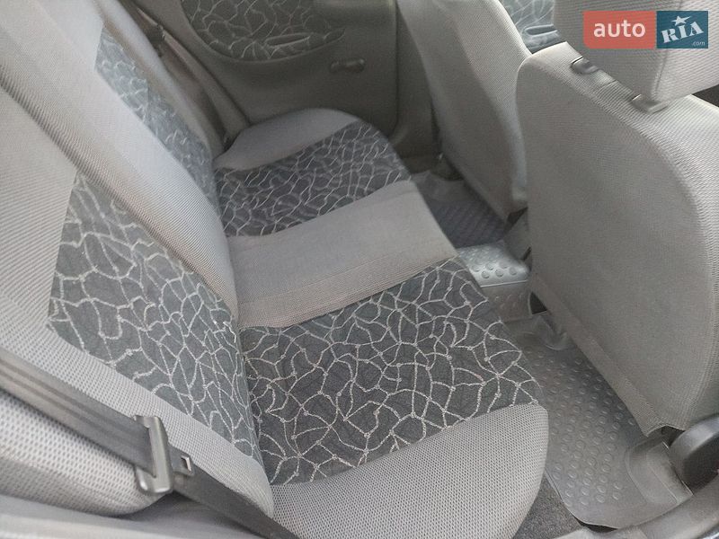 Седан Daewoo Lanos 2004 в Одесі
