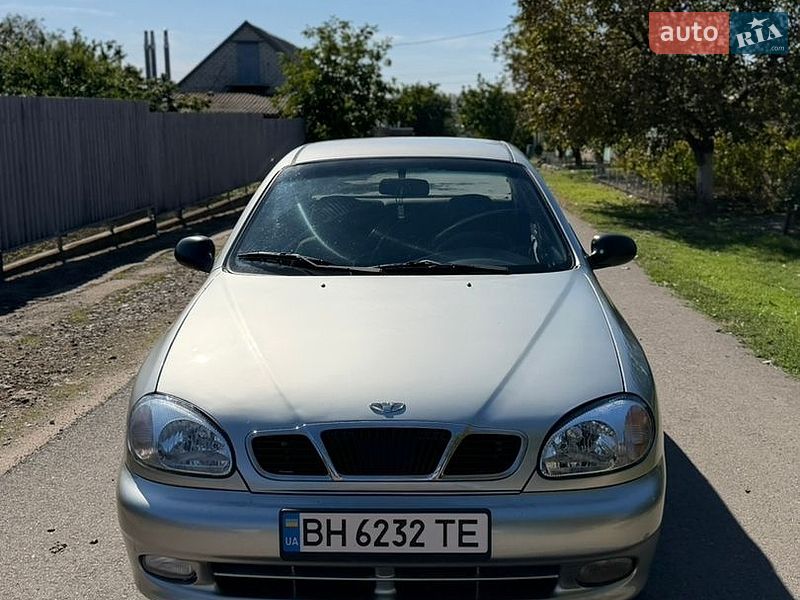 Седан Daewoo Lanos 2003 в Миколаєві