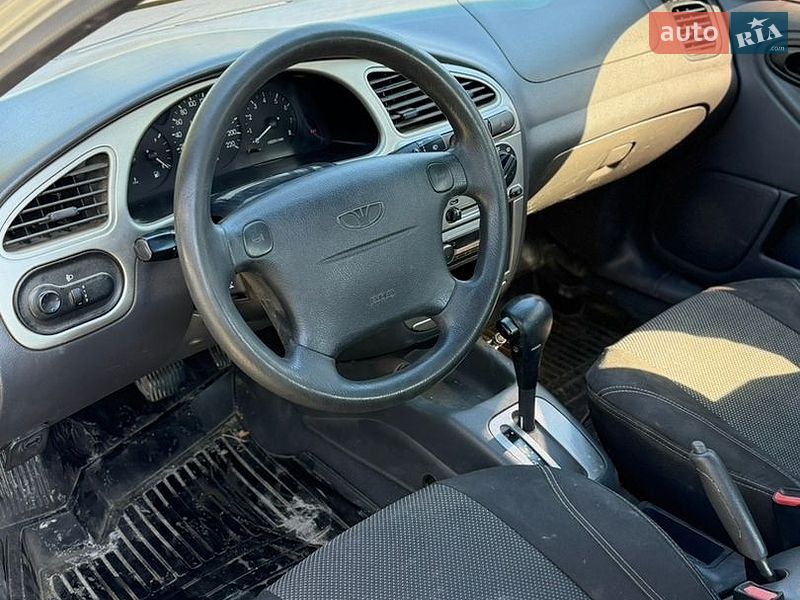 Седан Daewoo Lanos 2003 в Миколаєві