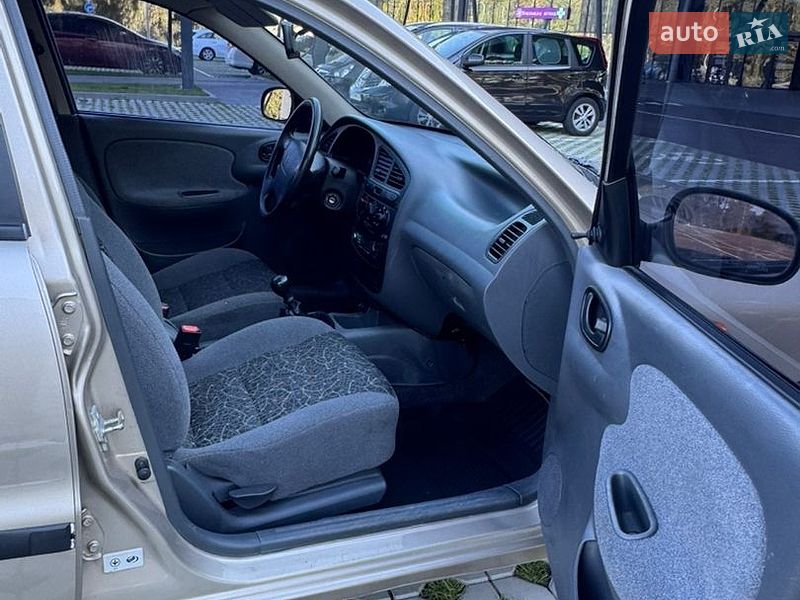 Седан Daewoo Lanos 2008 в Києві