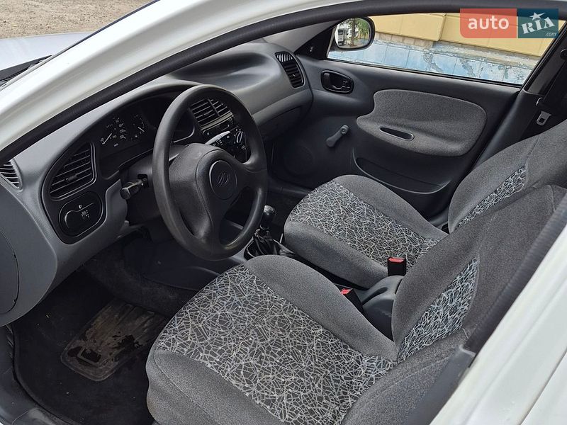 Седан Daewoo Lanos 2010 в Днепре