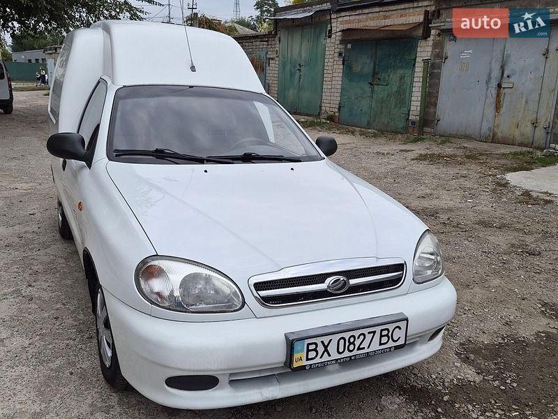 Седан Daewoo Lanos 2010 в Днепре