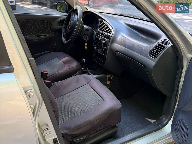 Седан Daewoo Lanos 2003 в Хмельницькому
