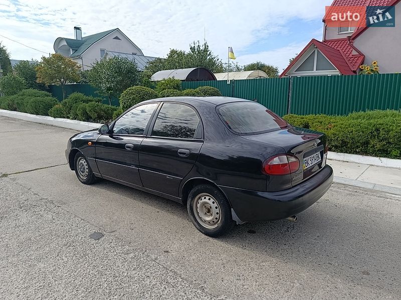 Седан Daewoo Lanos 2007 в Сарнах