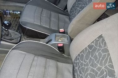 Седан Daewoo Lanos 2001 в Белогородке