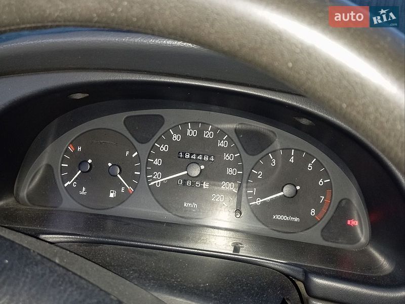 Седан Daewoo Lanos 2001 в Белогородке