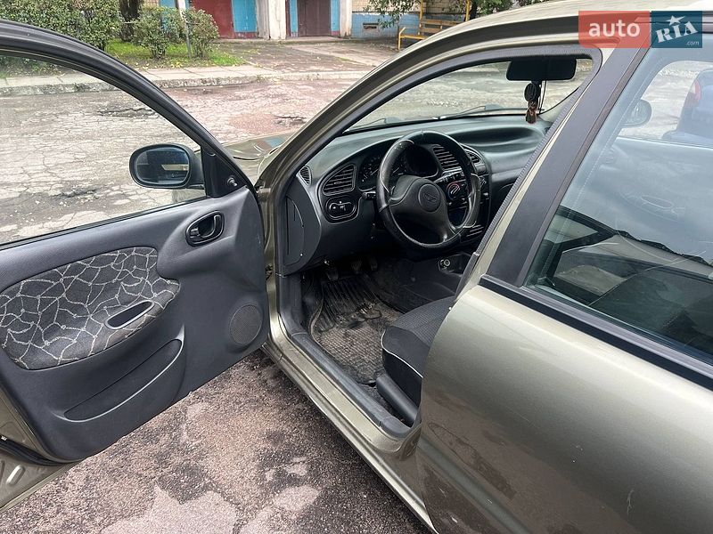 Хетчбек Daewoo Lanos 2003 в Кам'янському фото 3 Хетчбек Daewoo Lanos 2003 в Кам'янському