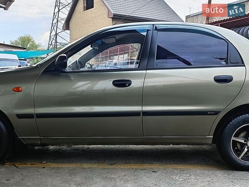 Седан Daewoo Lanos 2004 в Дніпрі