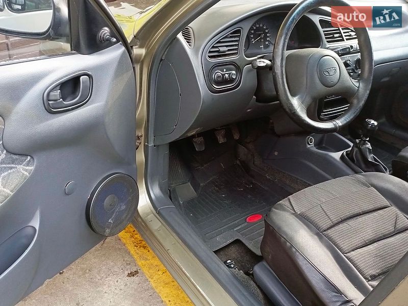 Седан Daewoo Lanos 2004 в Дніпрі