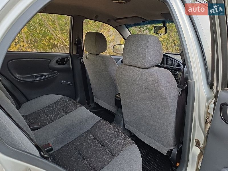 Седан Daewoo Lanos 2008 в Умані