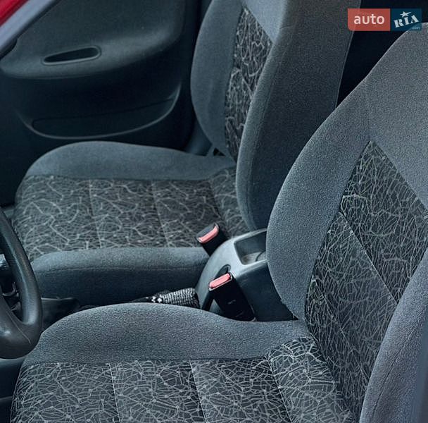 Седан Daewoo Lanos 2008 в Обухове