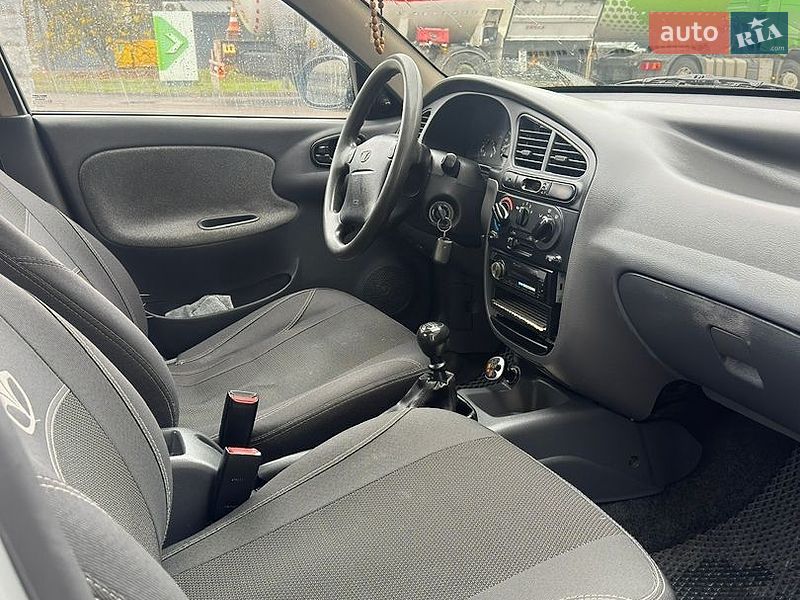 Седан Daewoo Lanos 2005 в Івано-Франківську