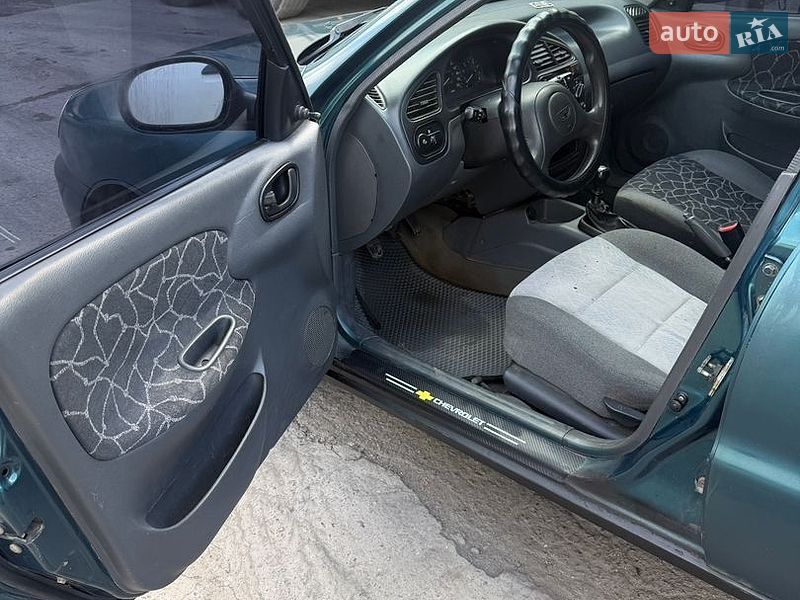 Седан Daewoo Lanos 2003 в Кривом Роге