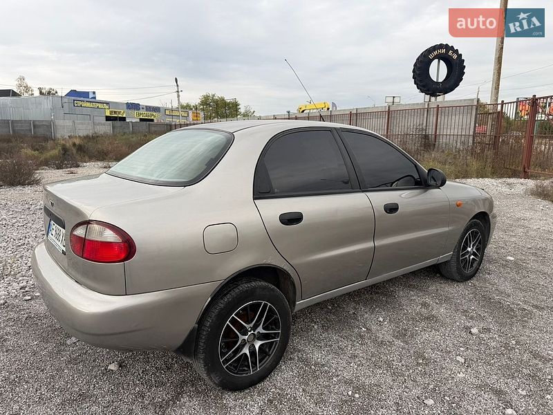 Седан Daewoo Lanos 2009 в Каменском