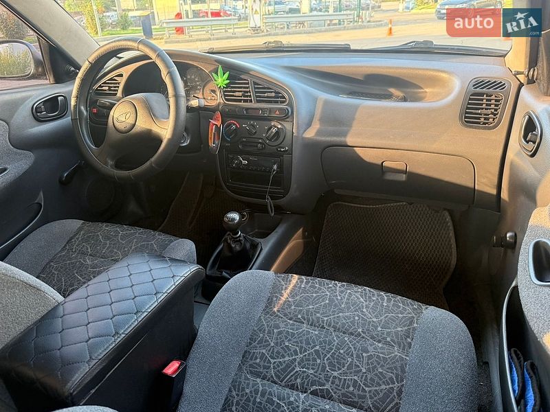 Седан Daewoo Lanos 2006 в Миколаєві