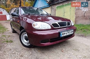 Седан Daewoo Lanos 2010 в Житомире