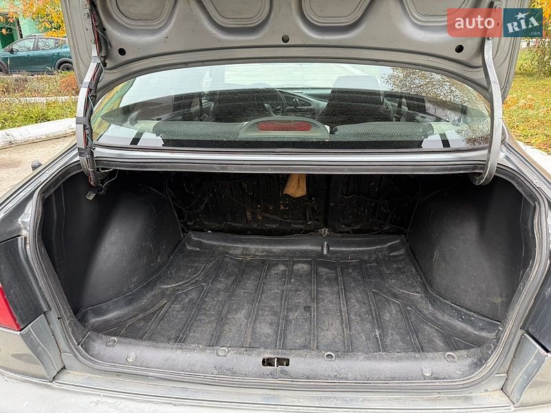 Седан Daewoo Lanos 2008 в Вараше