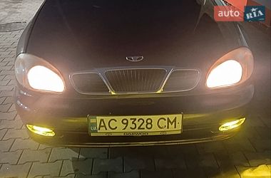 Седан Daewoo Lanos 2004 в Волочиську