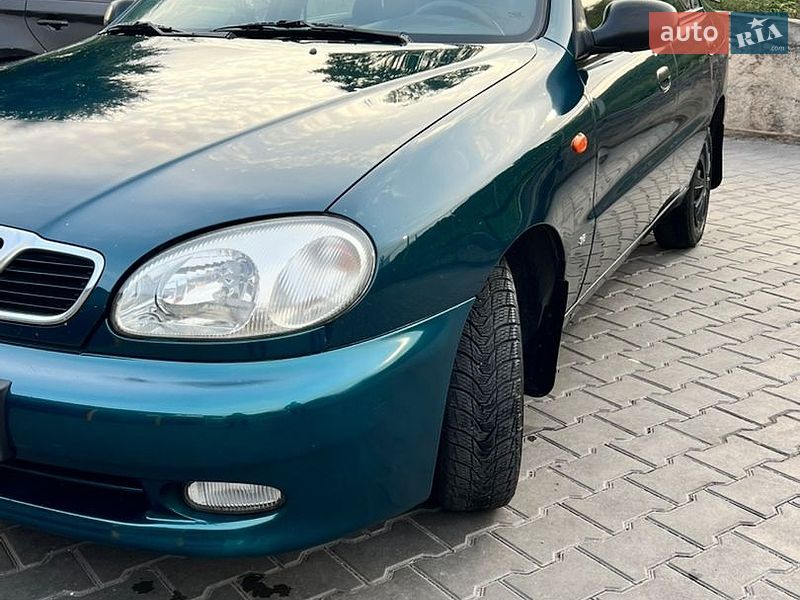 Седан Daewoo Lanos 2002 в Каменском