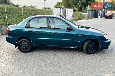 Седан Daewoo Lanos 2002 в Каменском