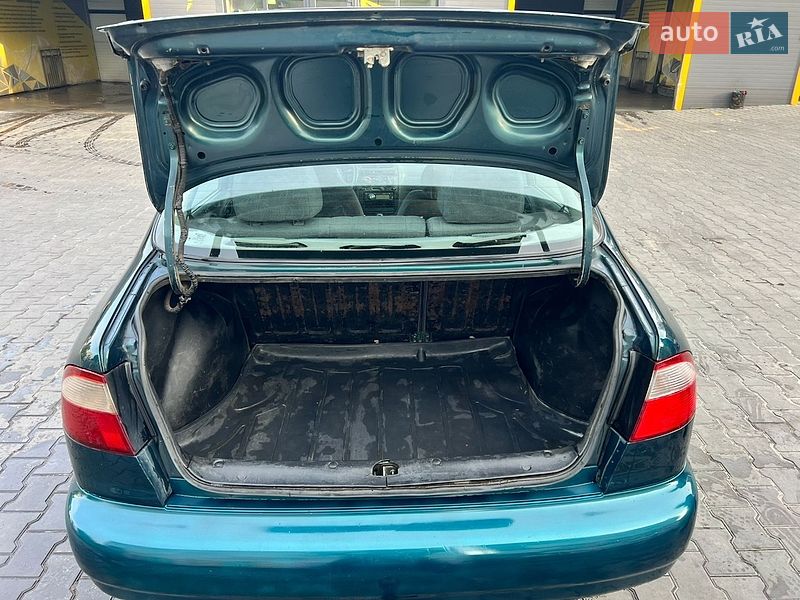 Седан Daewoo Lanos 2002 в Каменском