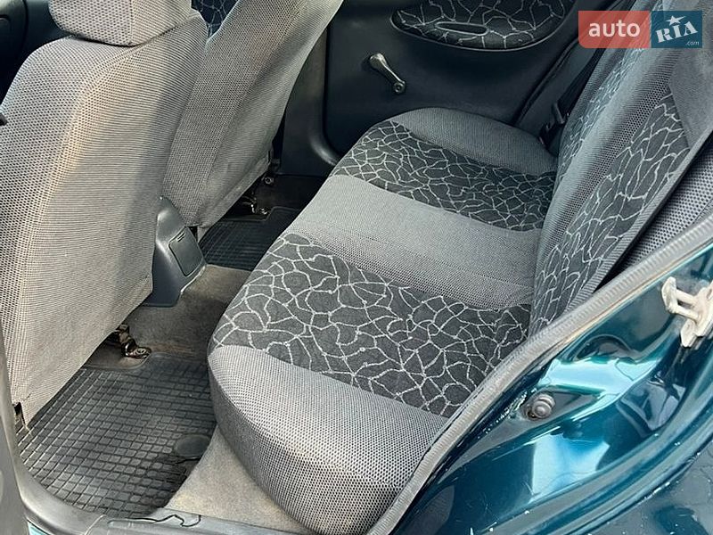 Седан Daewoo Lanos 2002 в Каменском