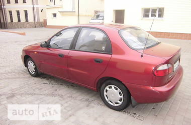 Седан Daewoo Lanos 2000 в Кременчуці