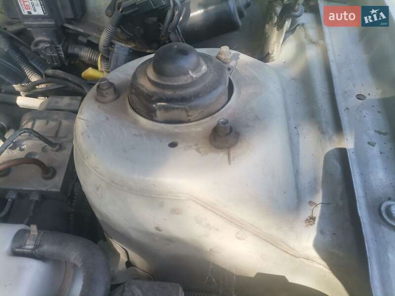 Седан Daewoo Leganza 2001 в Богуславі