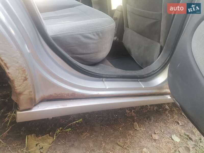 Седан Daewoo Leganza 2001 в Богуславі