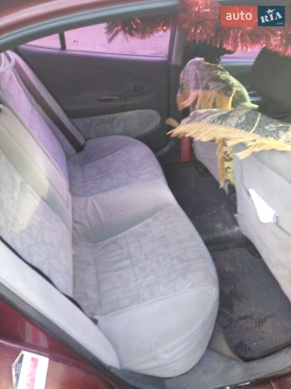 Седан Daewoo Leganza 1998 в Монастирищеві