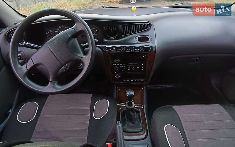 Седан Daewoo Leganza 1998 в Николаеве