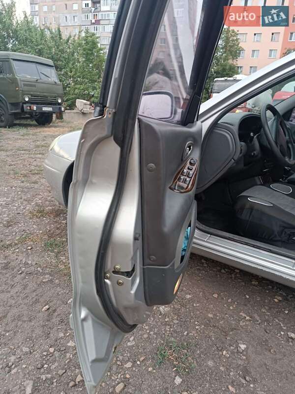 Седан Daewoo Leganza 1998 в Николаеве