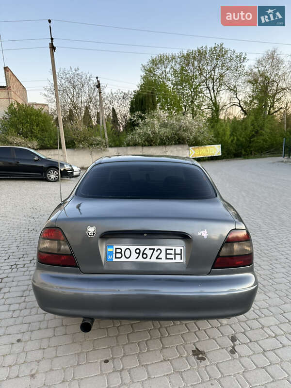 Седан Daewoo Leganza 2001 в Борщеве