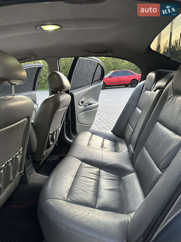Седан Daewoo Leganza 2001 в Борщеве