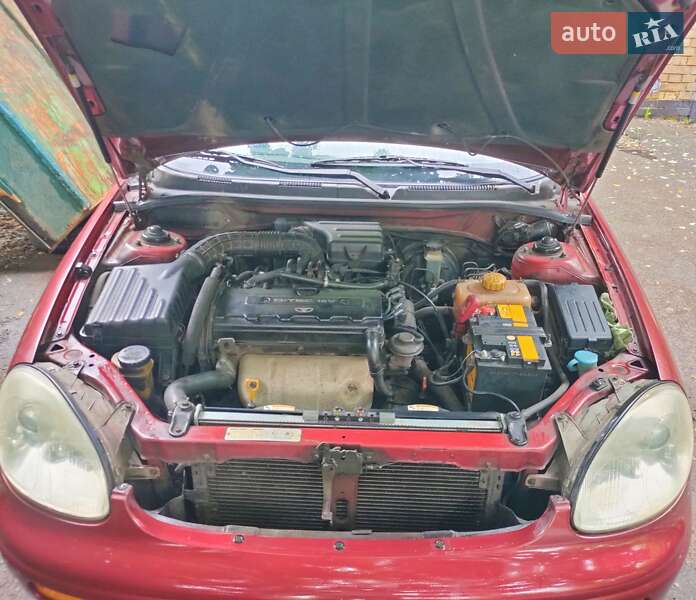 Седан Daewoo Leganza 2001 в Киеве
